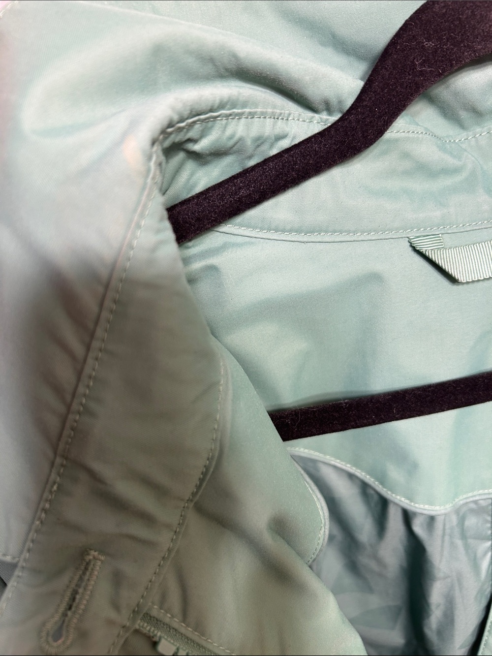 Lululemon Rain On Jacket - Picture 14 of 15